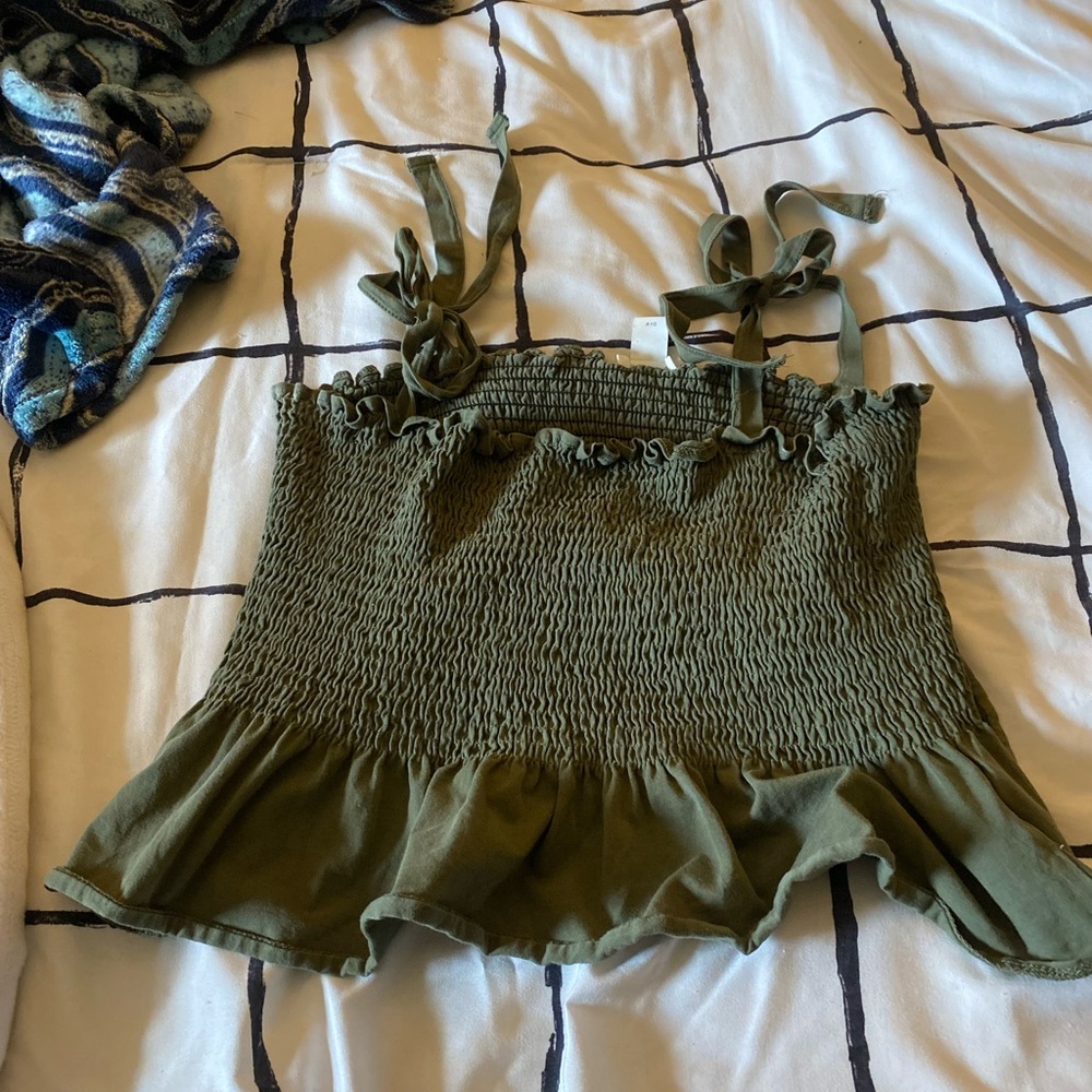 Green Croped Tank top! Sooooo cute!